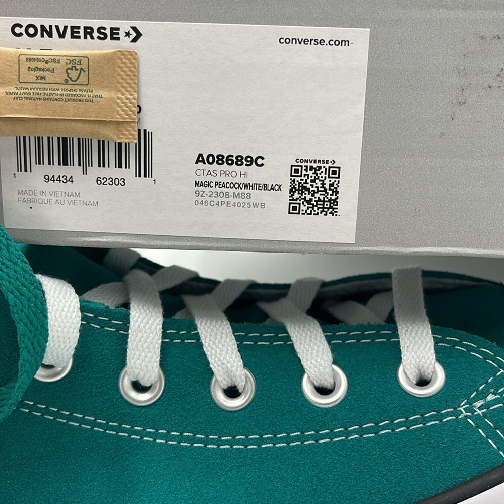 Converse Men’s High-Top Sneakers A08689C
CTAS PRO HI
MAGIC PEACOCK/WHITE/BLACK - Picture 16 of 16